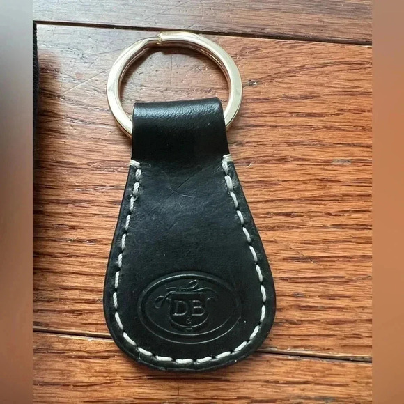 Dooney&Bourke Vintage Canvas Pouch & Keychain Set - Picture 2 of 8